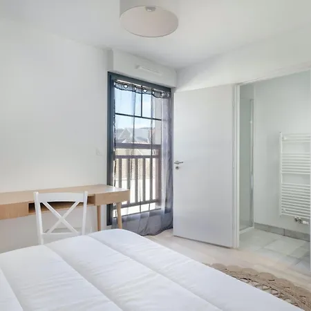 Bel Appartement Pour 4 - Balcon - 50M De La Plage Apartment